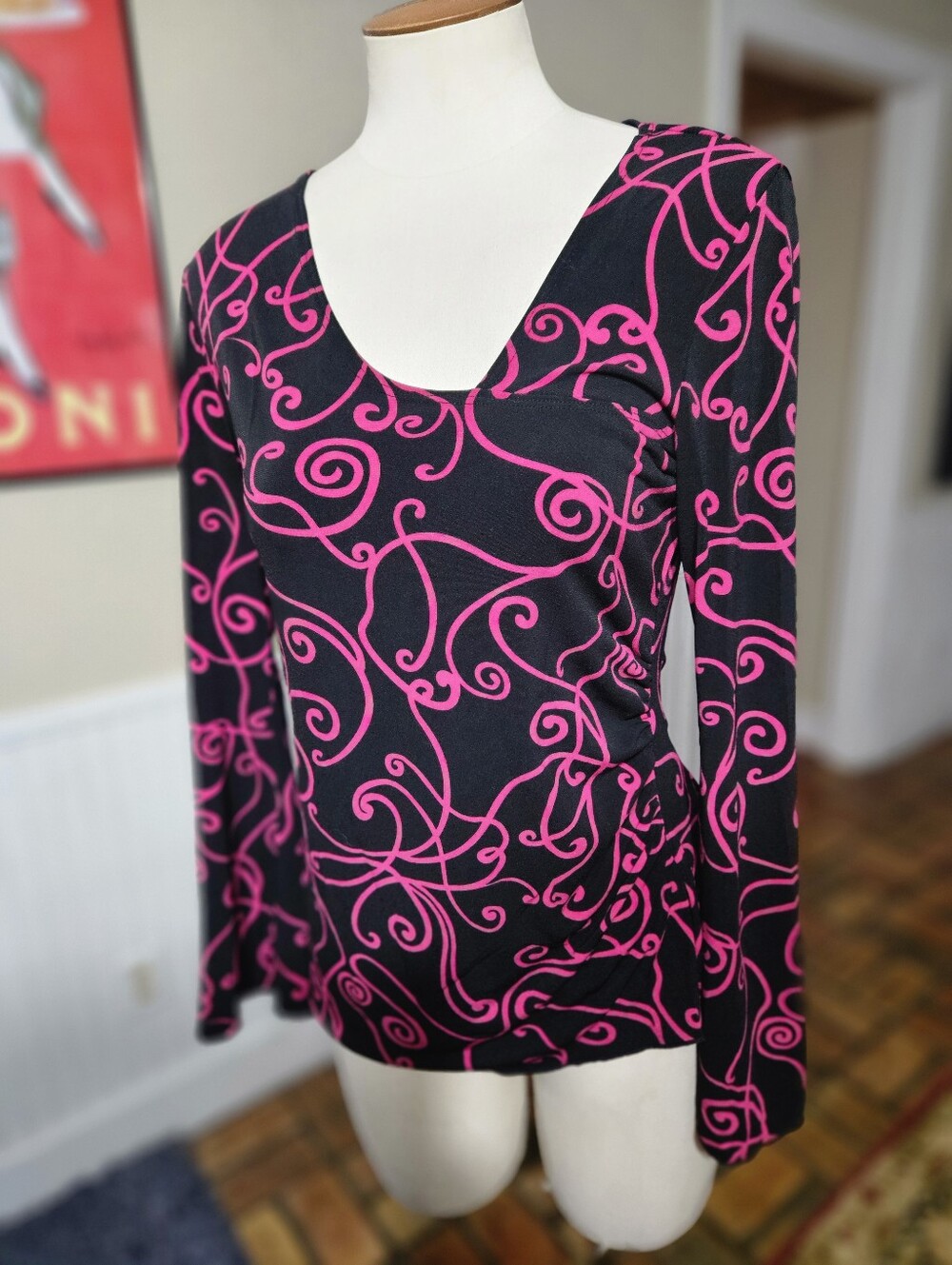 Susan Lawrence Swirly Top Medium